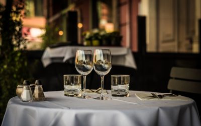 The CDC and TRSA Agree: Table Linens are Single-Use and Safe