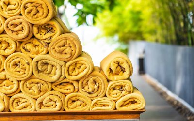 From Tablecloths to Towels: Why Outsourcing Restaurant Linen Service Saves Time & Money