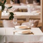 High-End Paper Napkins vs. Classic Cloth Linens: What Do Houston Diners Actually Prefer?